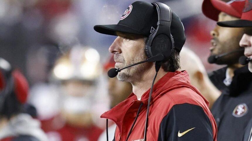 Kyle Shanahan, coach de 49ers, sufre accidente de auto con heridas