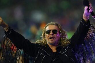 Maná presenta versión rockera de ‘El Rey’ en el Azteca