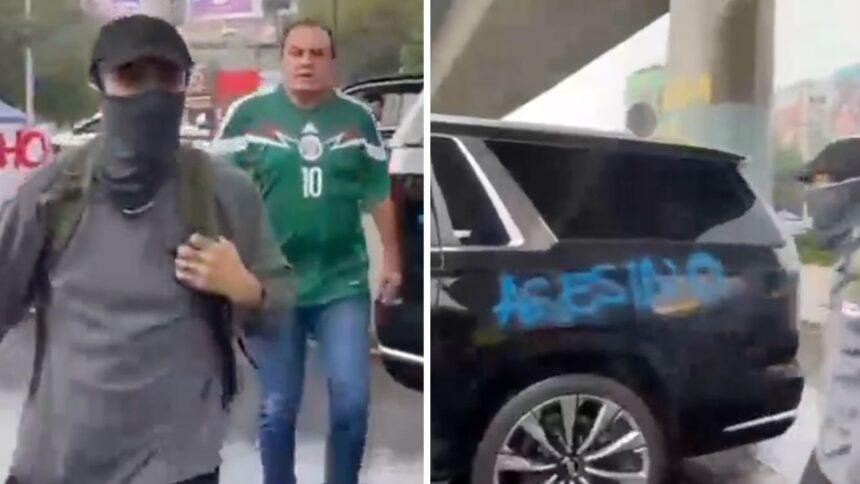 manifestantes protestan contra cuauhtemoc blanco camino al azteca para mexico inglaterra Manifestantes protestan contra Cuauhtémoc Blanco camino al Azteca para México-Inglaterra