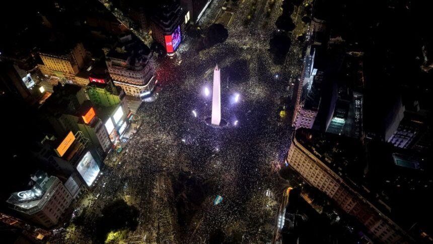 mas de 300 mil argentinos celebran en buenos aires el Más de 300 mil argentinos celebran en Buenos Aires el pase a la Final del Mundial