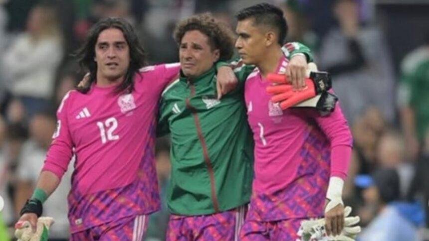 Memo Ochoa se despide emocionado de la Selección Nacional mexicana.