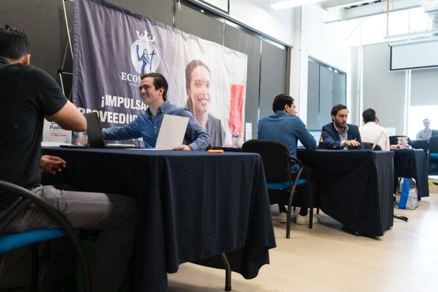 Mercado San Juan impulsa negocios de empresas guanajuatenses en Romita