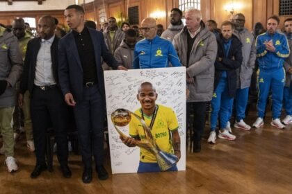 messi cristiano y haaland rinden homenaje a jayden adams tras Messi, Cristiano y Haaland rinden homenaje a Jayden Adams tras su fallecimiento