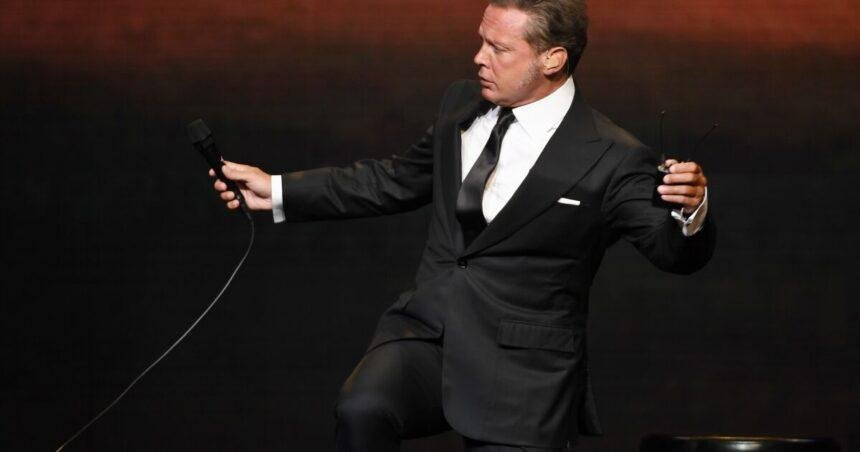Mexicanos destacados en el Billions Club de Spotify con mil millones de reproducciones