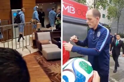 Mexicanos ingresan al hotel de Inglaterra en CDMX; Tuchel firma autógrafos