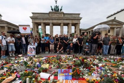 México expresa condolencias tras atropellamiento en marcha LGBT+ en Alemania
