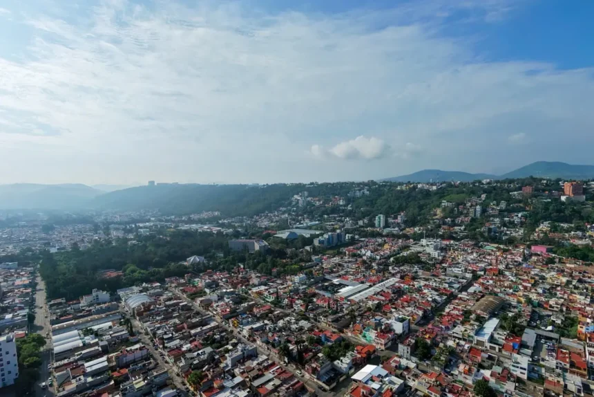 Michoacán enfrentará temperaturas de hasta 40°C y fuertes lluvias mañana