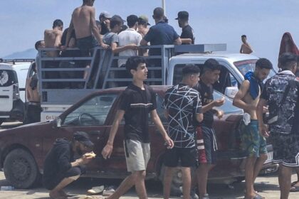 migrantes regresan a marruecos tras cruzar a ceuta Migrantes regresan a Marruecos tras cruzar a Ceuta