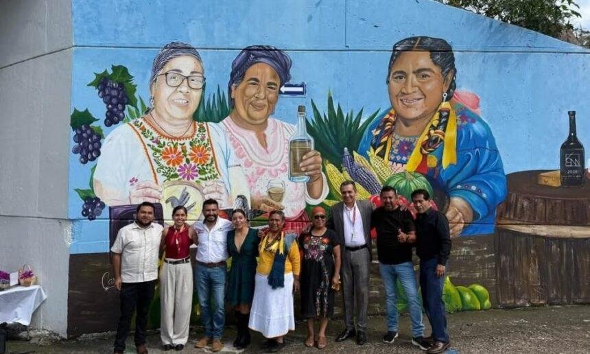 Mural comunitario rinde homenaje a las Cocineras Tradicionales de Comonfort.