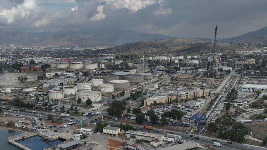 Once heridos en incendio de nave industrial en Romita, Guanajuato