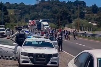 Operativo en Puebla por robo de vehículos genera tensión y amenazas de cierre carretero