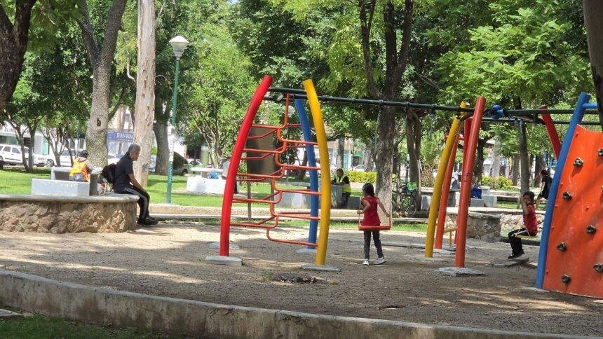 Parque Hidalgo, destino preferido de familias leonesas en vacaciones
