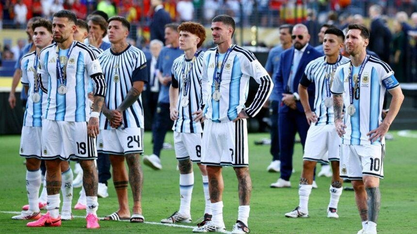 piloto engana a pasajeros argentinos sobre la victoria en el Piloto engaña a pasajeros argentinos sobre la victoria en el Mundial