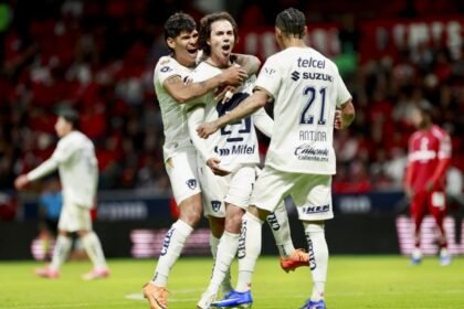 Pumas logra su primer triunfo venciendo a Toluca en el Infierno