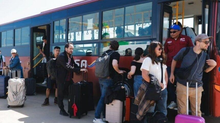 Regresan 29 connacionales a México procedentes de Venezuela tras terremotos.