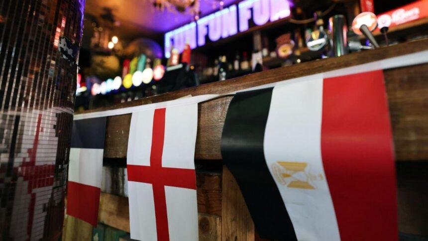 Reino Unido extiende horario de pubs hasta las 5:00 AM por partido internacional