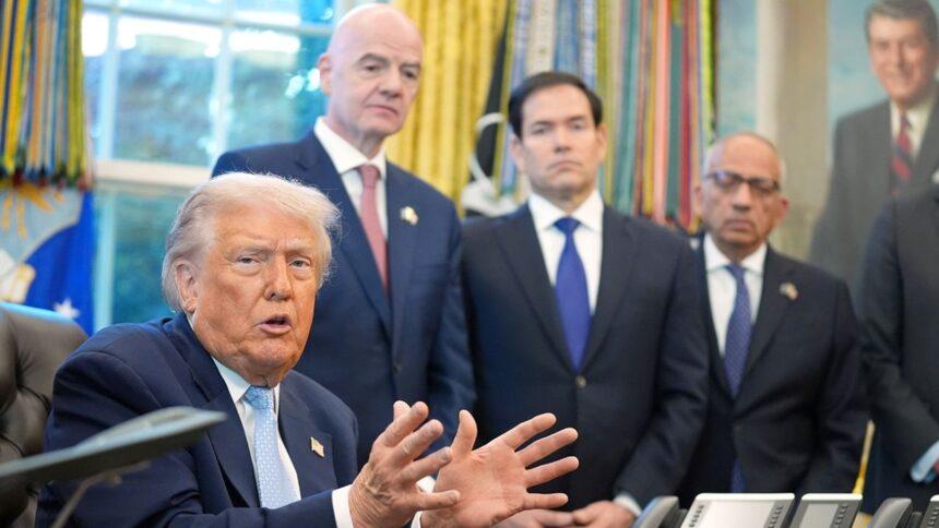 Renuncia el asesor de Infantino por la venta del Mundial