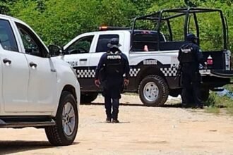 Rescatan a tres personas detenidas tras diez cateos en Veracruz