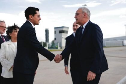 Roberto Velasco se reúne con el presidente de Suiza para revisar el T-MEC.