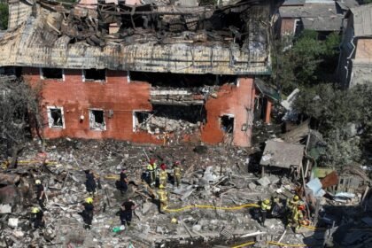 rusia intensifica ataques en ucrania al menos 20 civiles fallecen Rusia intensifica ataques en Ucrania; al menos 20 civiles fallecen