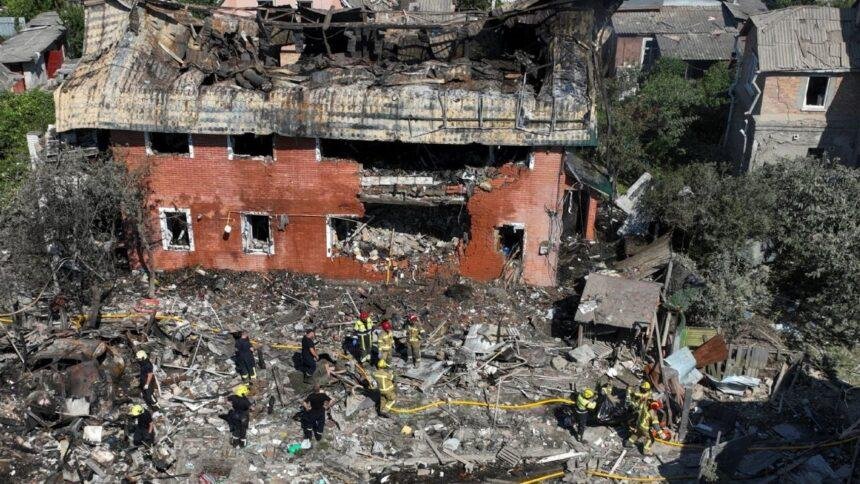 rusia intensifica ataques en ucrania al menos 20 civiles fallecen Rusia intensifica ataques en Ucrania; al menos 20 civiles fallecen