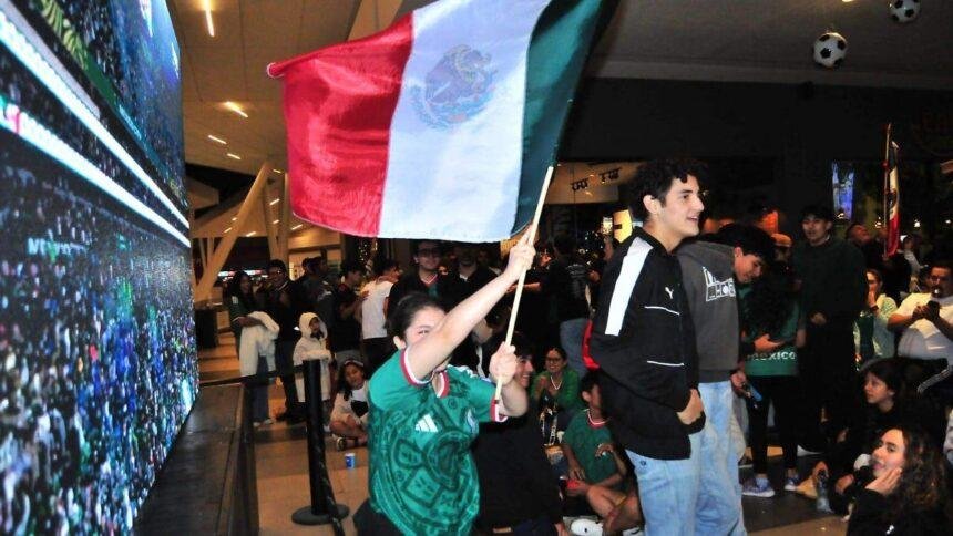 Salamanca: Despiden a Roberto Alvarado tras la participación de México en el Mundial
