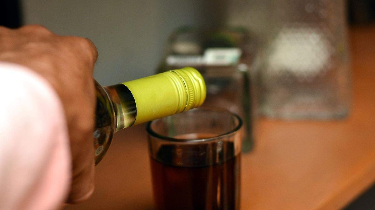 SATEG intensifica operativos contra venta clandestina de alcohol en León