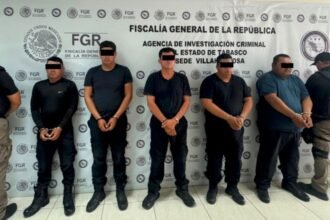 Seis policías de Tabasco enfrentan acusaciones por secuestro y extorsión.