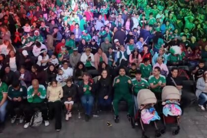 Sheinbaum invita a mexicanos a mantener el ánimo tras eliminación del Mundial.