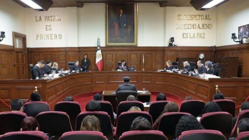 Suprema Corte avala revisión de decreto presidencial sobre exportación de obras de Kahlo.