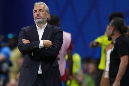 Técnico de RD del Congo recibe trágica noticia durante conferencia tras eliminación