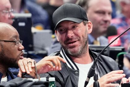 tony romo suspendido como comentarista en cbs tras su arresto Tony Romo suspendido como comentarista en CBS tras su arresto
