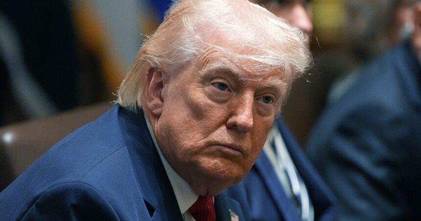 Trump condiciona el T-MEC: nuevas reglas de origen y producción automotriz