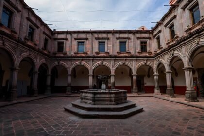 UAQ Suspendió Clases Presenciales en Querétaro: Impacto y Alternativas