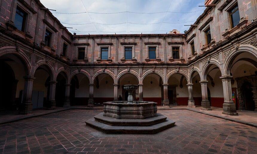 UAQ Suspendió Clases Presenciales en Querétaro: Impacto y Alternativas