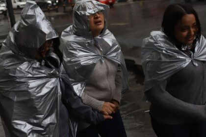 Activan alertas amarilla y naranja en CDMX por lluvias fuertes en ocho alcaldías