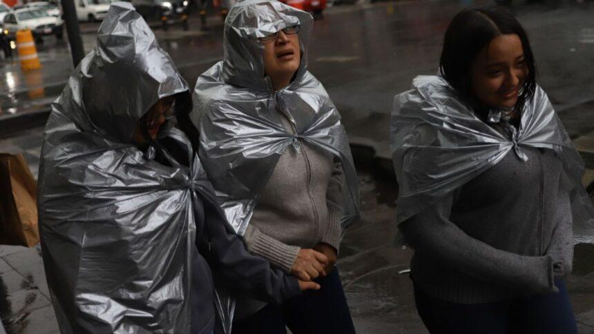 Activan alertas amarilla y naranja en CDMX por lluvias fuertes en ocho alcaldías