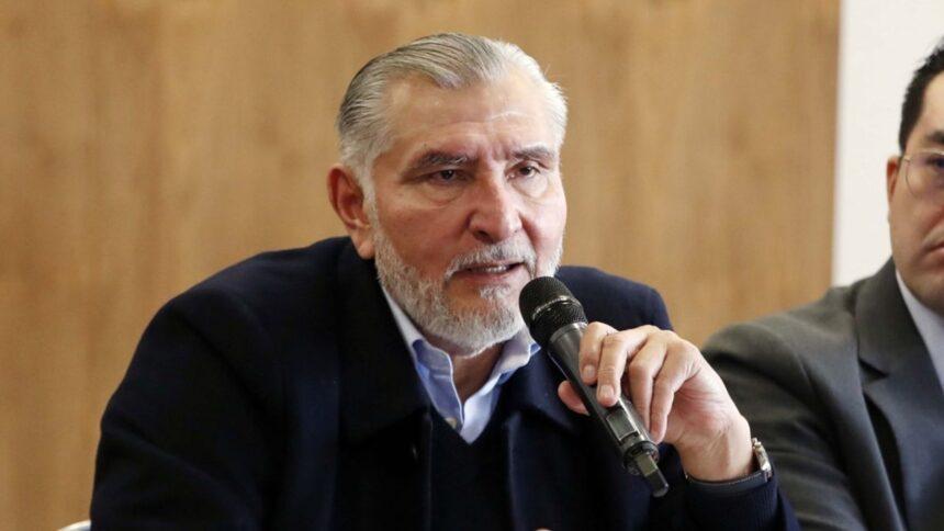 Adán Augusto López contrajo deudas por 48 mdp con sueldo de senador