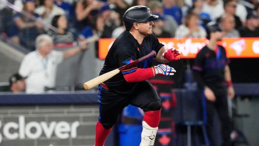 Alejandro Kirk comanda a Blue Jays ante Yankees con jonrón y doble