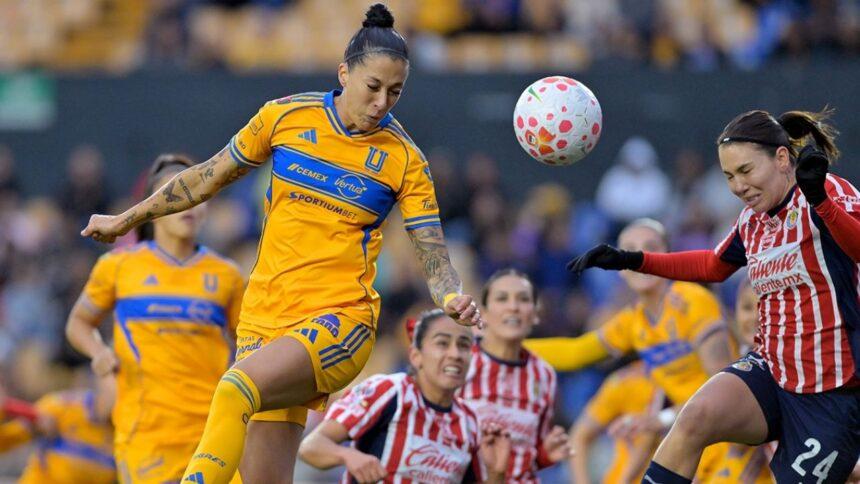 Alicia Cervantes, goleadora histórica de Chivas, es atacada por un youtuber