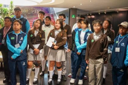 Alumnos de San José de Iturbide brillan en viaje académico a la CDMX