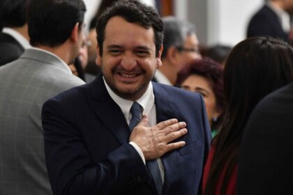 Andy López admite que su campaña depende del nombre de su padre
