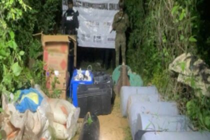 Autoridades decomisan dos laboratorios clandestinos de metanfetamina en Sinaloa y Zacatecas