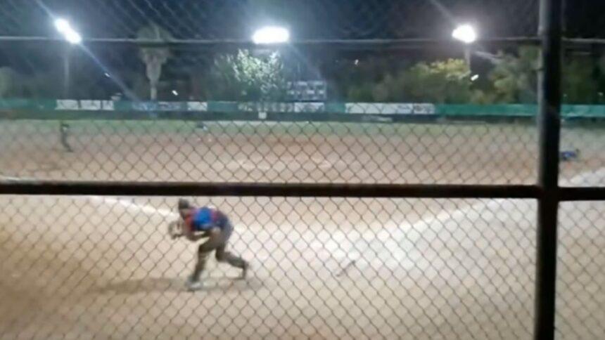 balacera interrumpe partido de beisbol en nogales y jugadores huyen Balacera interrumpe partido de béisbol en Nogales y jugadores huyen