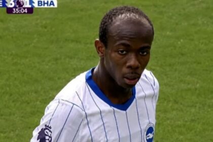 Brighton: dudan de los 20 años de su futbolista, apodado ‘viejoven’