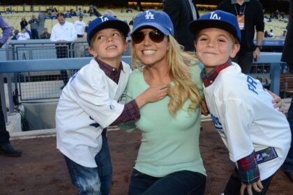 Britney Spears expone sus sentimientos sobre la maternidad y sus padres