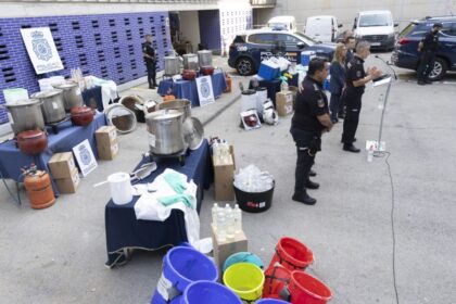 Cae red del CJNG en España; desmantelan laboratorio y confiscan 2.5 toneladas de metanfetamina