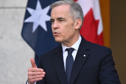 Canadá anuncia represalias contra Estados Unidos por aranceles del 50%