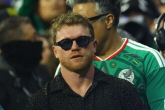 canelo alvarez evalua pelear en el estadio azteca tras invitacion Canelo Álvarez evalúa pelear en el Estadio Azteca tras invitación de Azcárraga