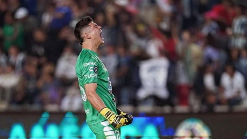 Carlos Moreno firma el agónico empate del Pachuca en San Luis